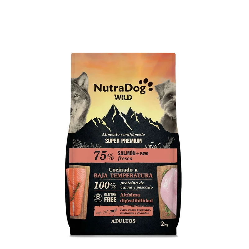 Pienso natural para perros semi húmedo sin cereales Nutradog Wild salmón y pavo 2 kg