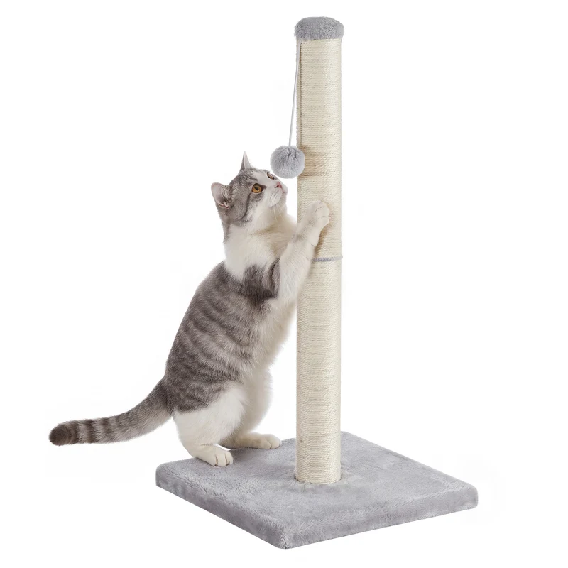 Rascador de sisal con base estable y juguete colgante