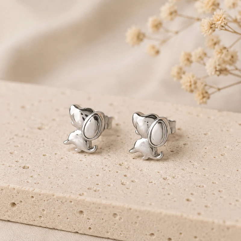 Pendientes De Acero Inoxidable Con Perrito Plateado